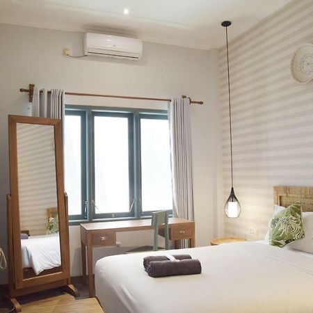 Grhatama Guest House Kejayan Exterior photo