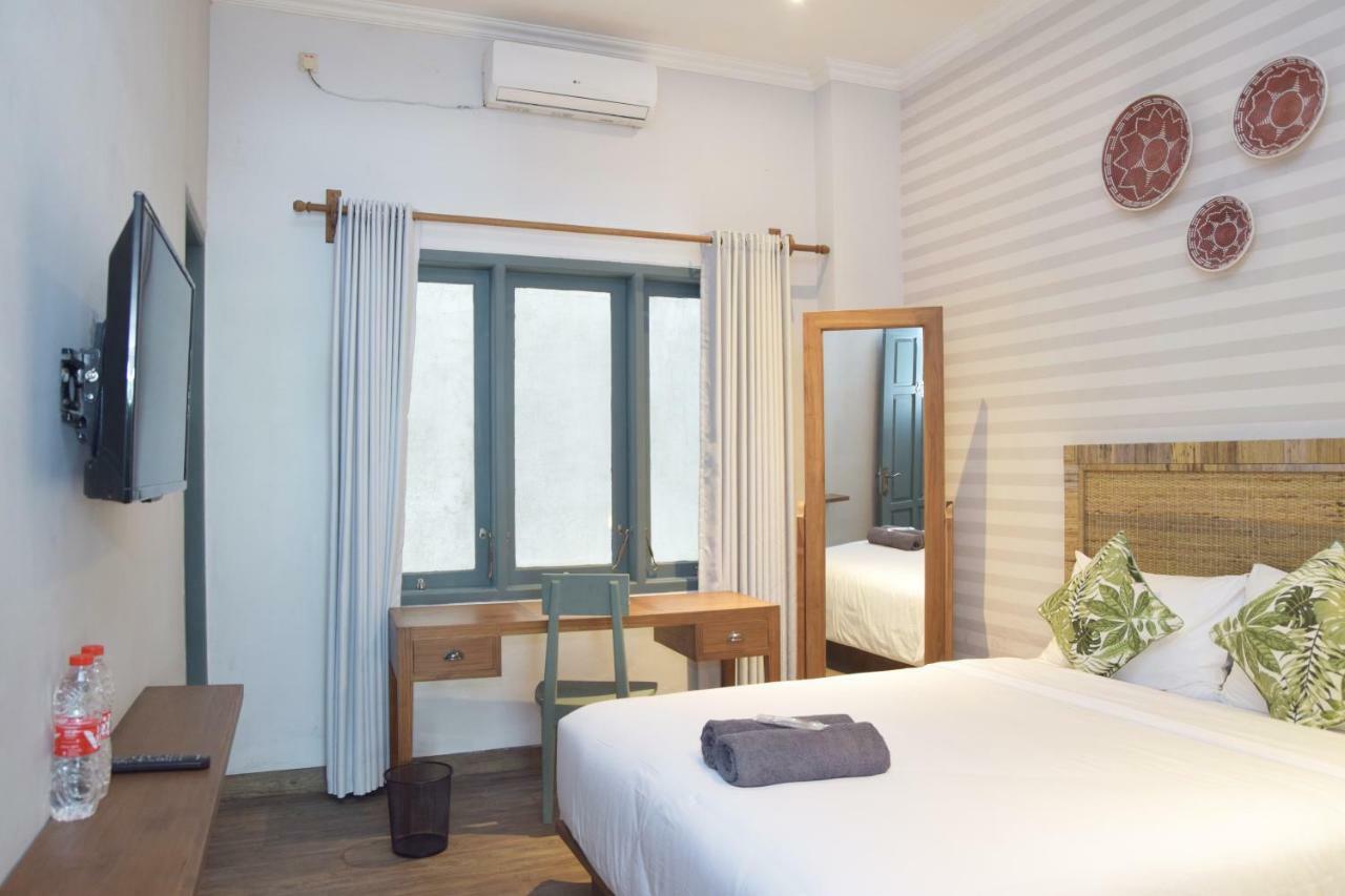 Grhatama Guest House Kejayan Exterior photo